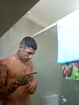 Snapshot of xirie98 chatting on 09-11-25, 01:11 xirie98 online show from 09-11-25, 01:11