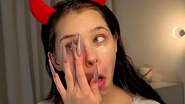 slyshypie online show from 11-28-25, 01:25