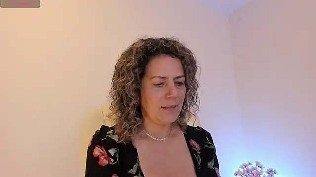 Paty chic online show from 11-18-25, 02:54