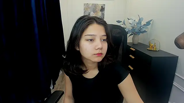 ElliVensda online show from 09-16-25, 07:26