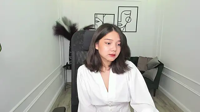 ElliVensda online show from 09-24-25, 11:24