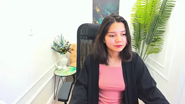 ElliVensda online show from 10-04-25, 01:53