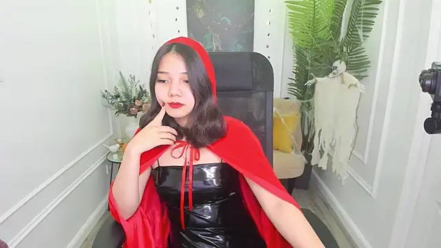 ElliVensda online show from 10-17-25, 12:41