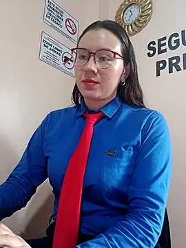 Hannah-colx online show from 10-28-25, 03:36