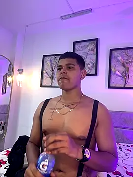 Snapshot of DannySamm chatting on 09-17-25, 02:52 DannySamm online show from 09-17-25, 02:52