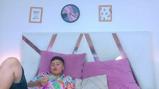 Snapshot of ScarlettVex__ chatting on 09-09-25, 07:46 ScarlettVex online show from 09-09-25, 07:46