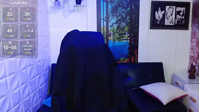 Eva Roussell online show from 11-13-25, 03:55