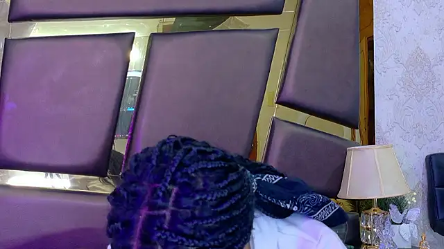 EmilieLake online show from 03-12-26, 07:42