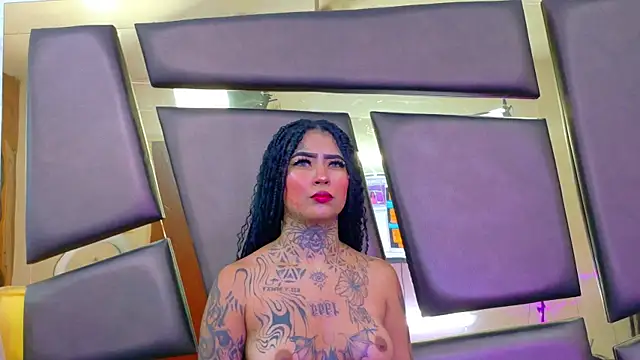 EmilieLake online show from 04-24-26, 08:00