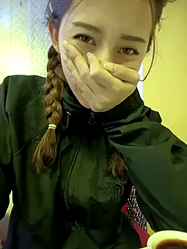 GiselleFever online show from 10-28-25, 11:51