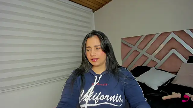  adahara queen online show from 11-06-25, 04:57