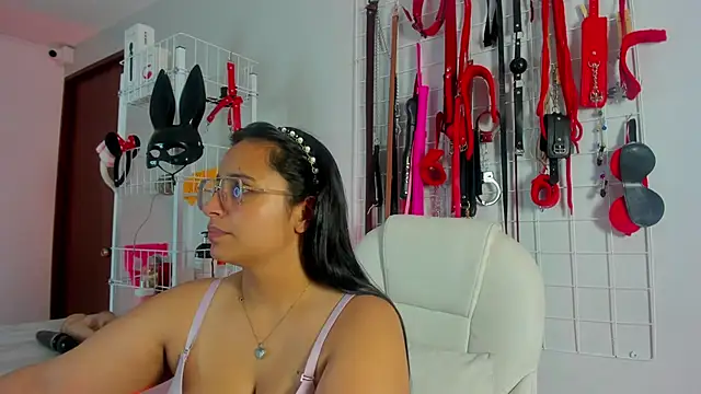  adahara queen online show from 11-21-25, 03:38