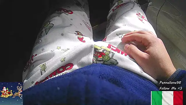 Snapshot of Pennellone98 chatting on 12-03-25, 03:43 Pennellone98 online show from 12-03-25, 03:43