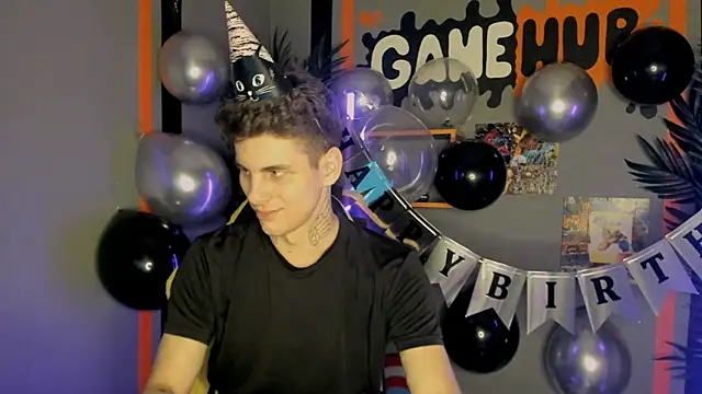 JackWolw online show from 10-28-25, 09:13