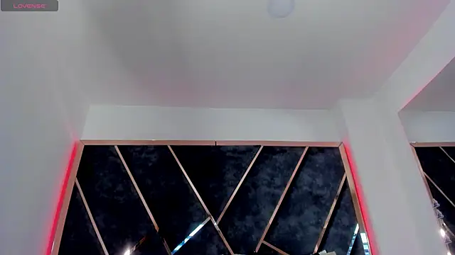 SusanaHenao online show from 09-08-25, 05:23