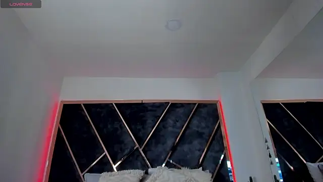 SusanaHenao online show from 11-28-25, 07:49