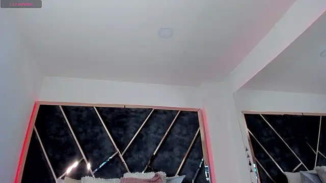 SusanaHenao online show from 03-26-26, 05:07