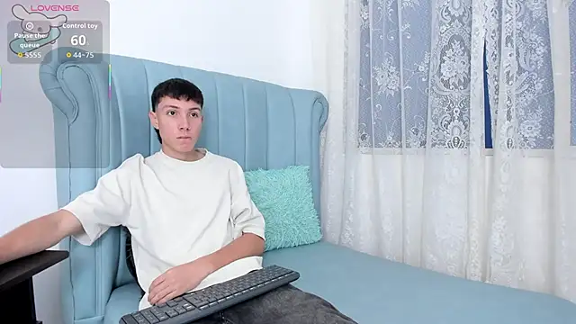 Snapshot of LittleDanny_ chatting on 12-04-25, 03:10 LittleDanny online show from 12-04-25, 03:10