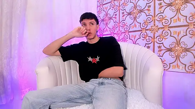 LittleDanny  online show from 04-26-26, 02:37