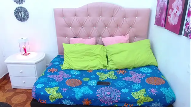 Snapshot of ivy_scorpio chatting on 10-02-25, 05:58 ivy scorpio online show from 10-02-25, 05:58