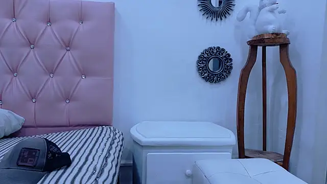 Snapshot of ivy_scorpio chatting on 03-29-26, 05:29 ivy scorpio online show from 03-29-26, 05:29