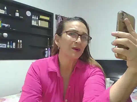 Snapshot of MiaVega chatting on 10-01-25, 02:56 MiaVega online show from 10-01-25, 02:56