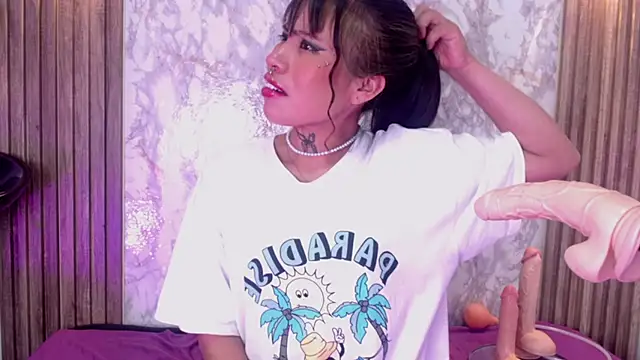 Georgina Astor online show from 10-15-25, 09:37