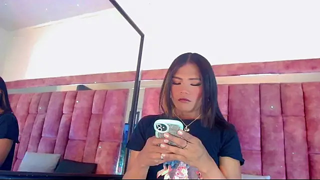 Snapshot of AnntonellaHott chatting on 12-03-25, 07:34 AnntonellaHott online show from 12-03-25, 07:34