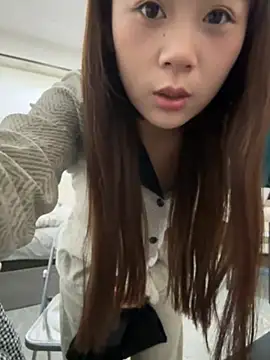 Snapshot of Xiaokui-04 chatting on 11-03-25, 02:18 Xiaokui-04 online show from 11-03-25, 02:18