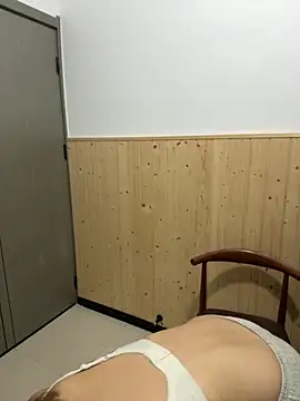 Snapshot of Xiaokui-04 chatting on 11-29-25, 02:53 Xiaokui-04 online show from 11-29-25, 02:53