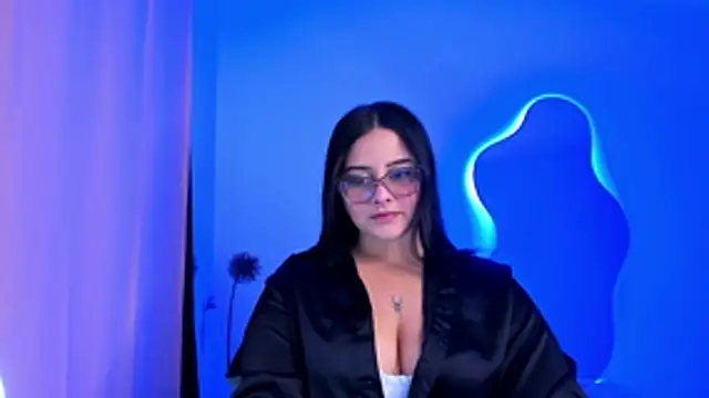 val ferrer online show from 10-07-25, 02:53