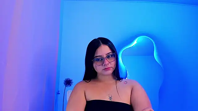 val ferrer online show from 10-09-25, 05:05