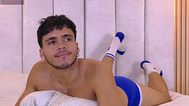 Snapshot of AlexanderJordan chatting on 10-20-25, 10:43 AlexanderJordan online show from 10-20-25, 10:43