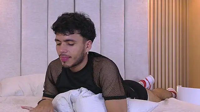 Snapshot of AlexanderJordan chatting on 11-13-25, 12:20 AlexanderJordan online show from 11-13-25, 12:20