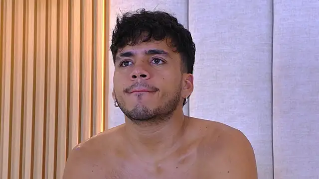 Snapshot of AlexanderJordan chatting on 12-04-25, 10:29 AlexanderJordan online show from 12-04-25, 10:29