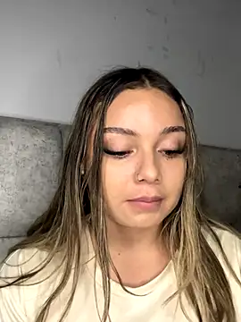 AnnyLopezzz  online show from 09-19-25, 07:14