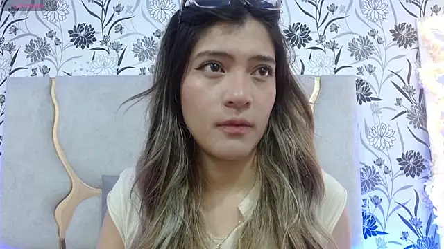 Hanaa tay online show from 10-09-25, 11:52