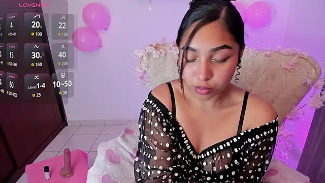 Snapshot of lily_evays_69 chatting on 09-19-25, 08:31 lily evays 69 online show from 09-19-25, 08:31