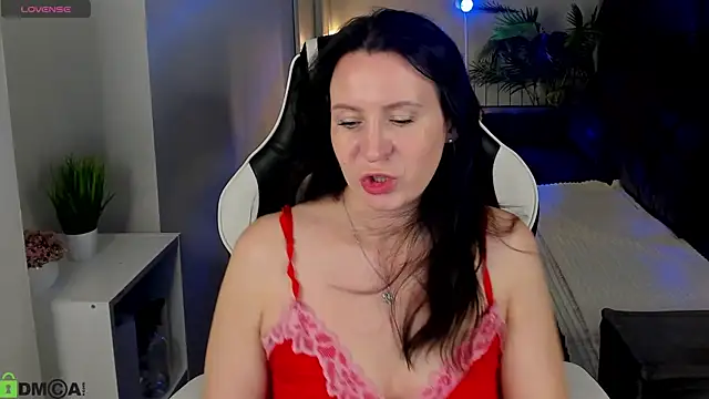 Lea shadom online show from 04-27-26, 01:03