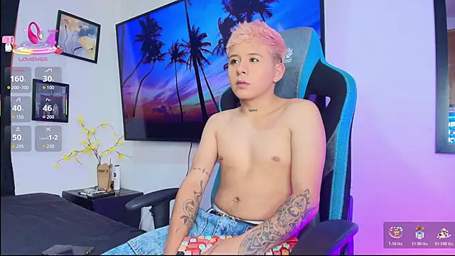 Snapshot of Michael_Lopez_1 chatting on 03-04-26, 07:42 Michael Lopez 1 online show from 03-04-26, 07:42