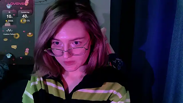 cute1stranger online show from 09-09-25, 11:43