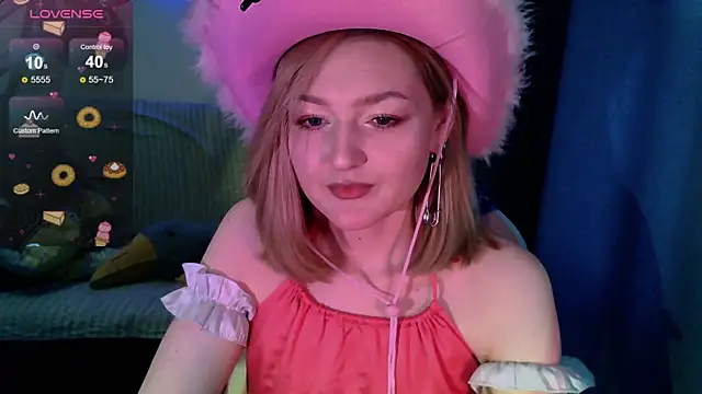 cute1stranger online show from 10-24-25, 05:48