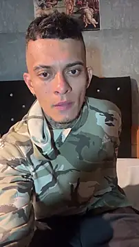 Snapshot of Mrjustin_sebas chatting on 02-19-26, 02:18 Mrjustin sebas online show from 02-19-26, 02:18