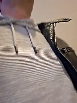 IMGTomi online show from 02-02-26, 01:21