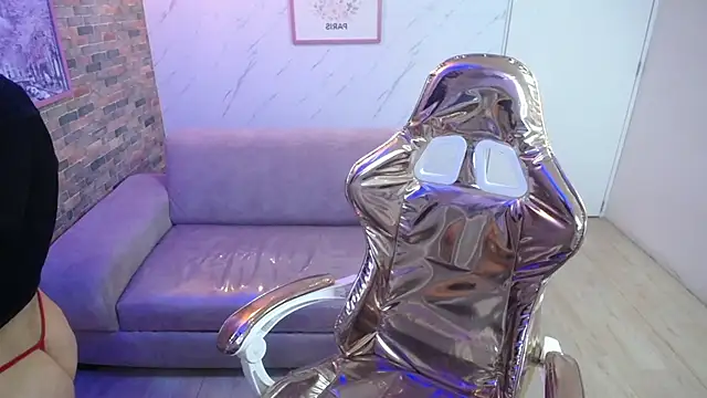 Snapshot of Ivony18_b chatting on 09-27-25, 03:11 Ivony18 b online show from 09-27-25, 03:11