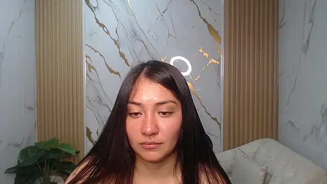 Snapshot of Ivony18_b chatting on 10-14-25, 03:07 Ivony18 b online show from 10-14-25, 03:07