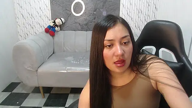 Snapshot of Ivony18_b chatting on 11-02-25, 03:20 Ivony18 b online show from 11-02-25, 03:20