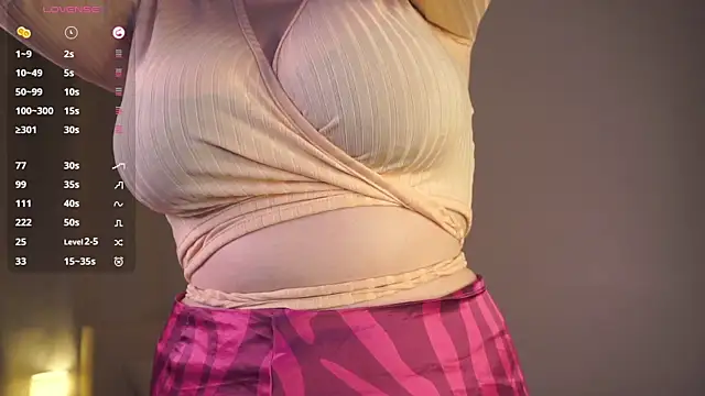 Snapshot of LakeshiaVodopich chatting on 11-18-25, 08:41 LakeshiaVodopich online show from 11-18-25, 08:41