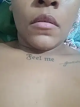 nessinha12 online show from 09-10-25, 01:38