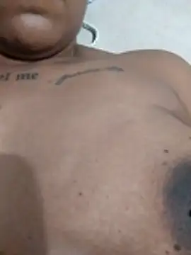 nessinha12 online show from 10-31-25, 12:44